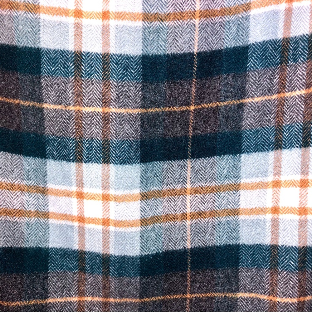 American Eagle plaid flannel mini skirt - Picture 3 of 4